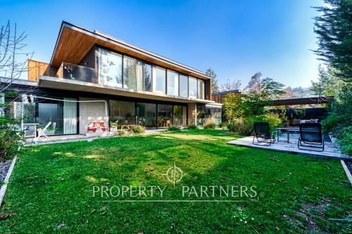Moderna Casa En Condominio No Perimetral Con Excel...