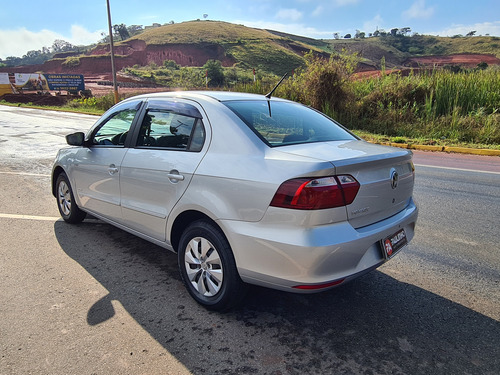 Volkswagen Voyage 1.0 Trend Tec Total Flex 4p