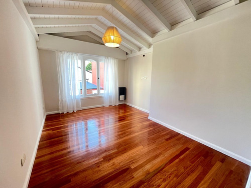 Venta Ph 4 Ambientes Con Patio Y Cochera Zona La Perla