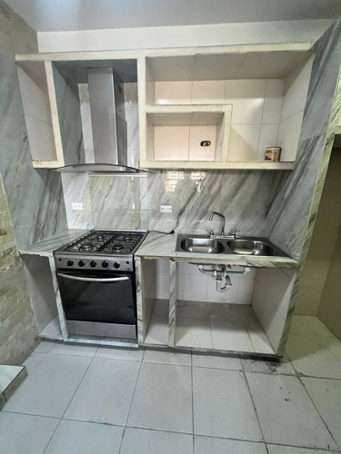 En Alquiler Apartamento Ubicado En Tazajal, Ofv-yv