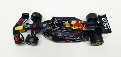 Oracle Red Bull F1 Checo Perez De Coleccion Escala 1/24 Color Negro