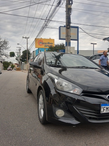 Imagem 2 de 9 de Hyundai Hb20s 2014 1.6 Premium Flex Aut. 4p