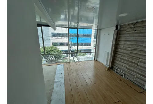 Bodega Tercer Piso En Arriendo San Diego