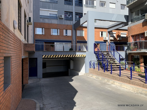 Imagen 4 de 23 de Venta, Apartamento, La Blanqueada, 3 Dormitorios, Luminoso, Amplio, Seguro, En Complejo Cerrado Con Piscina, Parrillero, Juegos Infantiles Areas Con Jardin,