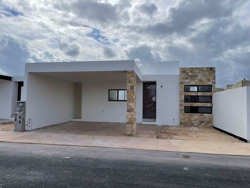 Casa En Venta Dentro Privada En Cholul De Una Planta