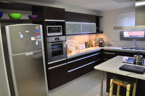 Apartamento En Alquiler - Brava- Ref: 2718