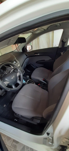 Hyundai Hb20s 2015 1.6 Comfort Plus Flex Aut. 4p