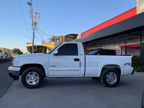 Chevrolet Cheyenne 4x4 Cab Regular Modelo 2004
