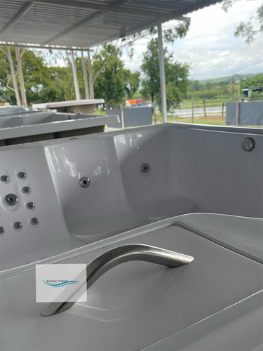 Spa Ofurô Hidromassagem Área Externa 5 Lugares
