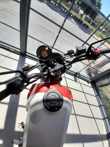 Royal Enfield Scram 411 White Flame