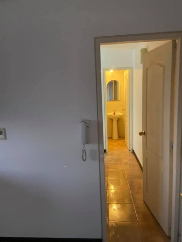 Se Alquila Lindo Apartamento En Zona Del Parque Rodo.