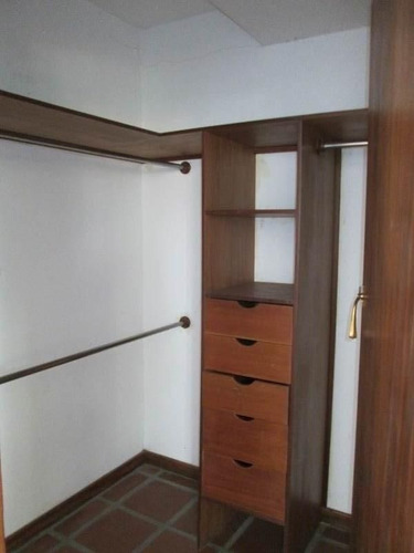 Imagen 11 de 17 de Casa En Venta En Macaracuay 21-13617
