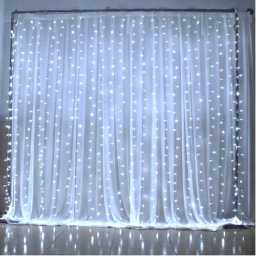 Imagem 7 de 9 de Cortina 500 Leds Branca Fria Pisca Ou Fixa 4m X 2,20m