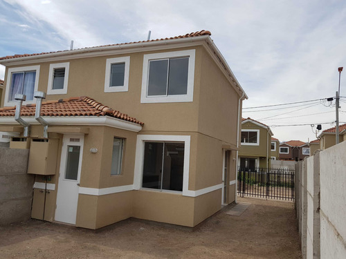 Linda Y Cómoda Casa En Umbrales De Buin (77507)
