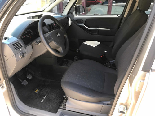 Imagen 9 de 16 de Chevrolet Meriva 2011 1.8 Gl Plus