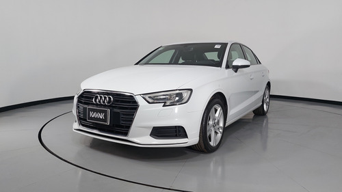 Audi A3 2.0 40 DYNAMIC DCT