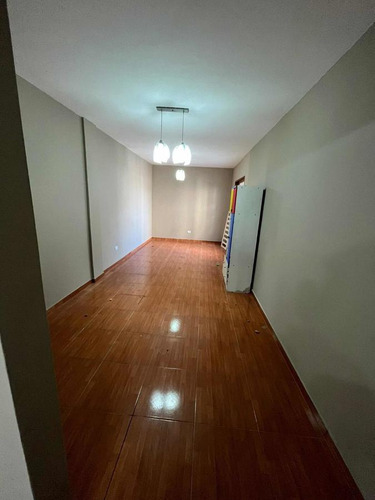 Imagen 24 de 29 de Casa En Venta - 6 Dormitorios 5 Baños - 300mts2 - Tablada