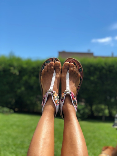 Imagen 4 de 6 de Sandalias Te Para Tres Con Diseños Originales De Mujer Moda