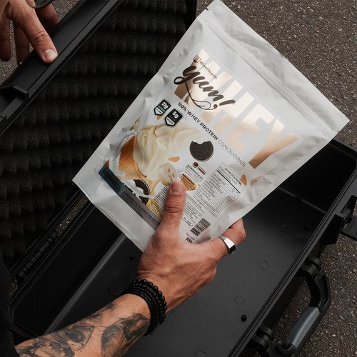 Yum! Whey Protein Concentrado (900g) - Wisehealth Sabor Banana Crunch