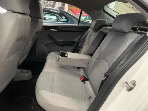 Imagen 6 de 13 de Seat Toledo 1.4t Style Aut Ac 2015