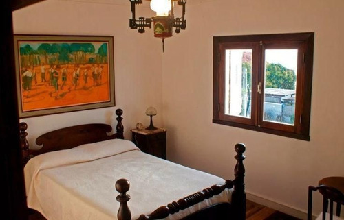 Casa En Venta De 6 Dormitorios En Peninsula