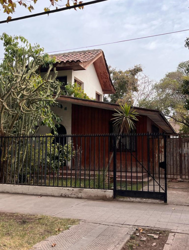 Casa En Venta De 3 Dormitorios, Apta Para Remodelar En Ñuñoa