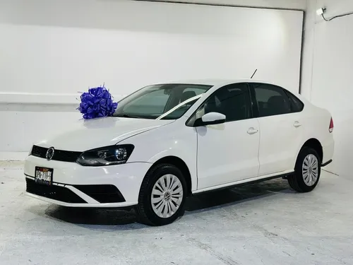 Volkswagen Vento 1.6 Starline At