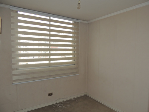 Arriendo Dpto. Catedral 1582. Excelente Ubicacion Metro
