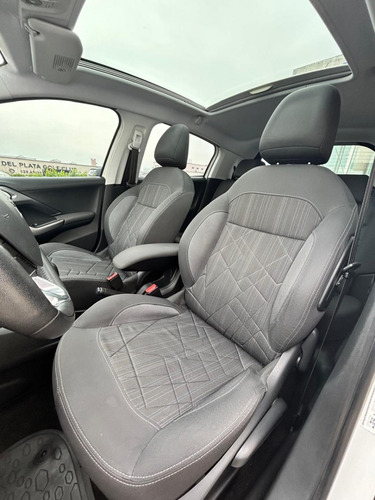 Peugeot 208 FELINE 1.6 N