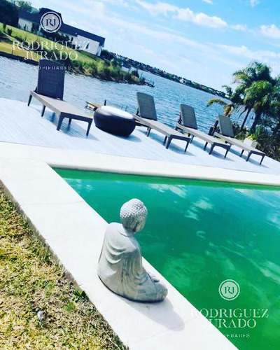 Venta Y Alquiler - Pileta Y Muelle- Espectacular Casa A Laguna En Santa Clara- Villanueva - Tigre