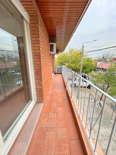 Mamberti Al 500 - Ph De 3 Ambientes En 1 Er Piso Con Patio Aterrazado Y Terraza!