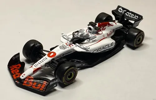 Red Bull Rb21 Suzuka 2025 1:43 Bburago Edição Limitada | MercadoLivre