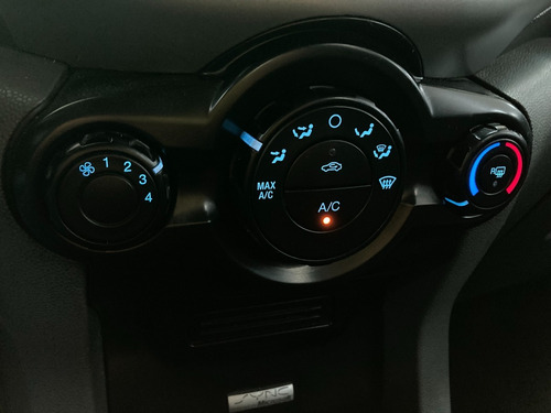 Imagen 15 de 15 de Ford Ecosport 1.6l Mt Se Nafta C/gnc 2014