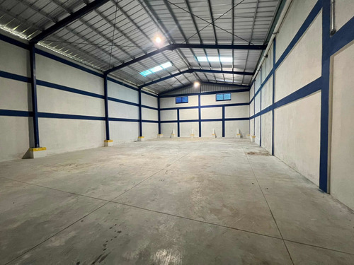 Imagen 4 de 5 de Alquilo Nave Industrial Autopista Duarte