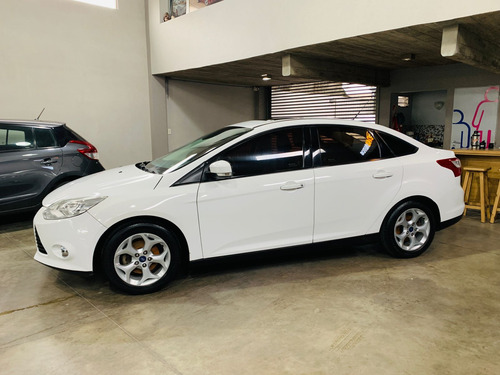 Ford Focus III 2.0 Sedan Se Plus Mt