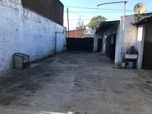 Imagen 11 de 15 de Venta - Local/galpon Con Playon Vehiculira - Balbin 5820