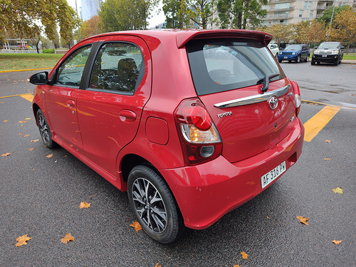 Imagen 4 de 20 de Toyota Etios 2022 Xls Pack At Abasto Motors