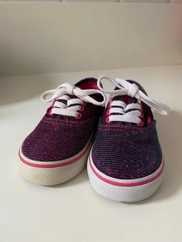 Zapatillas vans importadas clearance zara