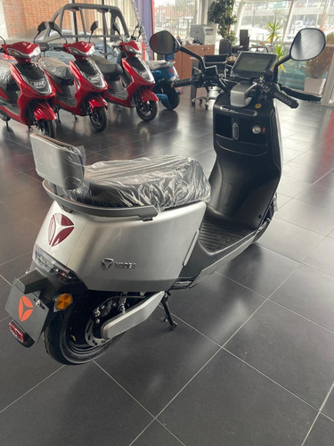 Imagen 9 de 21 de Moto Eléctrica Yadea- Modelo G5, 50 Km. Autonomía !