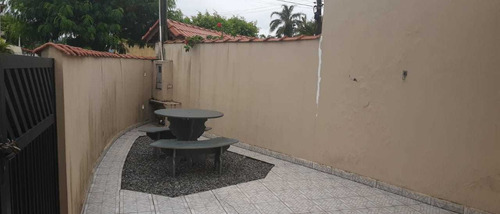 Casa Á Venda Em Mongaguá. 1219 M H