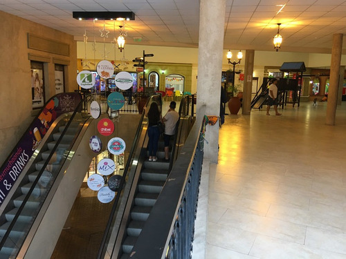 Imagen 2 de 8 de Oficina En Venta Excelente Ubicación, Plaza Central Canning
