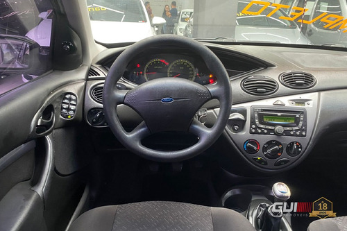 Ford Focus Sedan 1.6 Flex