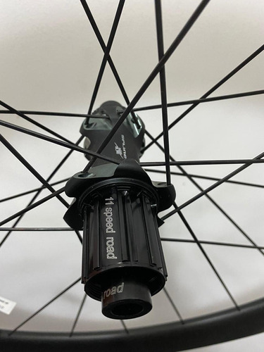 Rodas Dt Swiss Prc 1400 Spline Db 65 Carbon Disc (9500vista)