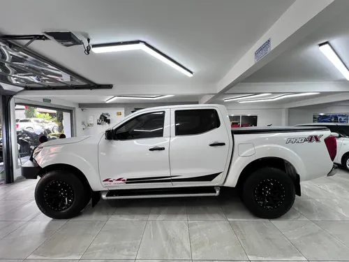 Nissan Frontier Diesel Mt 2.5 4*4 2020