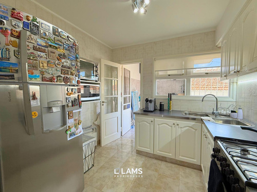 Ph En Venta - 4 Ambientes - Zona Puerto