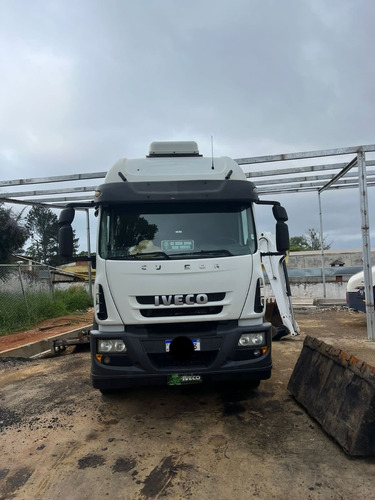 Iveco Cursor 330 4x2 Teto Alto Financiamos