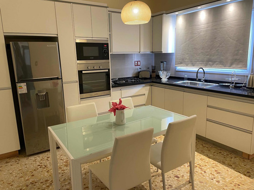 Alquilo Piriapolis Linda Casa Nuevita En Pleno Centro Cerca De Todo A 4 De La Playa 2 Dormitorios Amplios Garage Cerrado Lindo Jardin Equipamiento De Alta Gama Totalmente Equipada Para 6 Personas