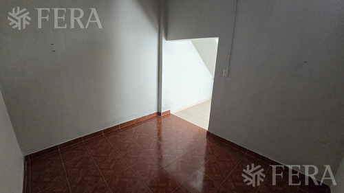Venta De Ph De 2 Ambientes Con Patio En Villa Dominico