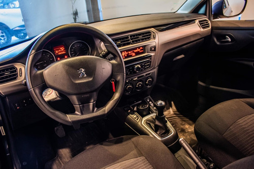 Imagen 2 de 12 de Peugeot 301 Allure 1.6 Hdi 92.000km 2017 Gris