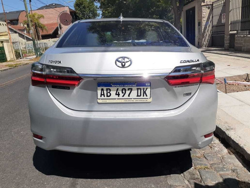 Toyota Corolla 2017 1.8 Se-g - Financio/permuto
